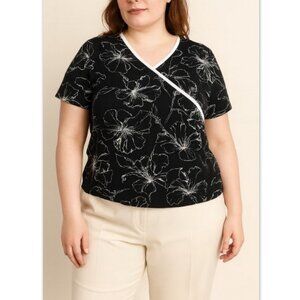 Vintage Y2K Quiet Luxury Plus 2X Faux Wrap Top | Black White Floral Stretch